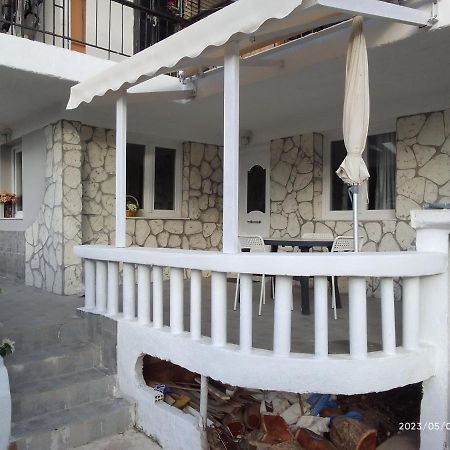 Antonia Family House Near Airport Apartment Pórto Ráfti Exterior foto
